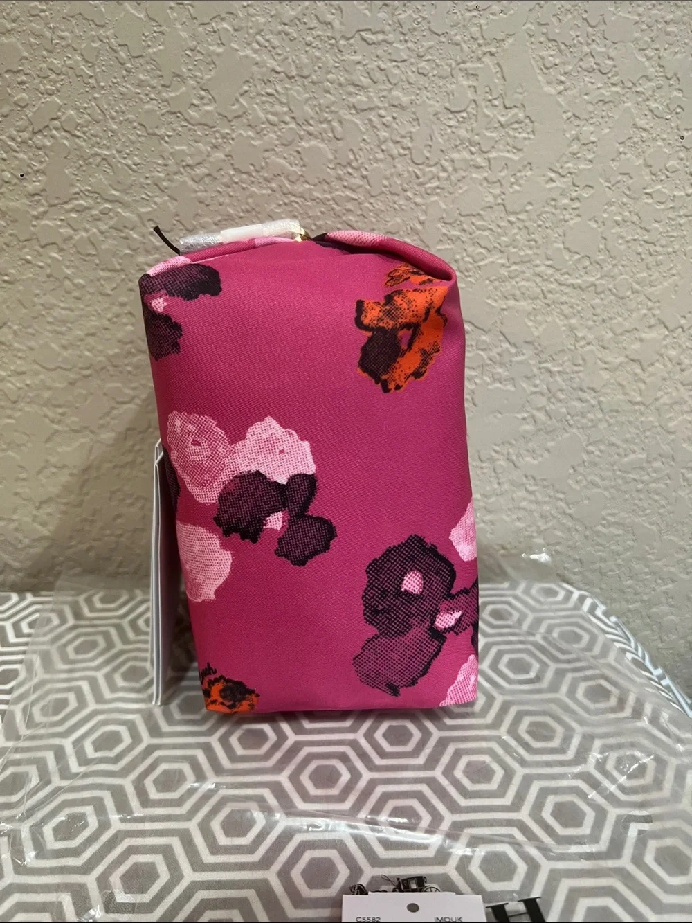 COACH C5582 IMQUK HLFTN FLR Pink Floral Satin Cosmetic Case with Gold-Tone Zip